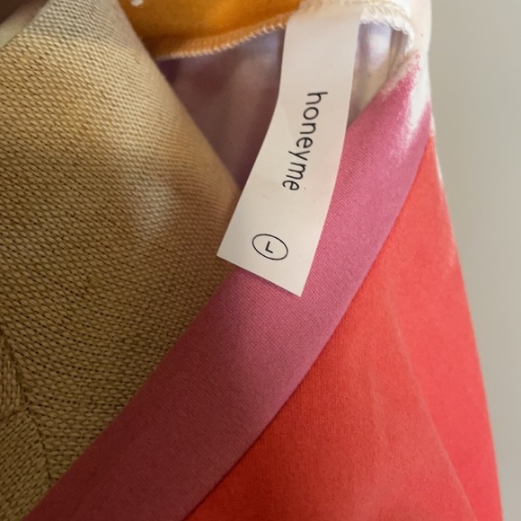 Honeyme V Neck Top - Picture 4 of 6